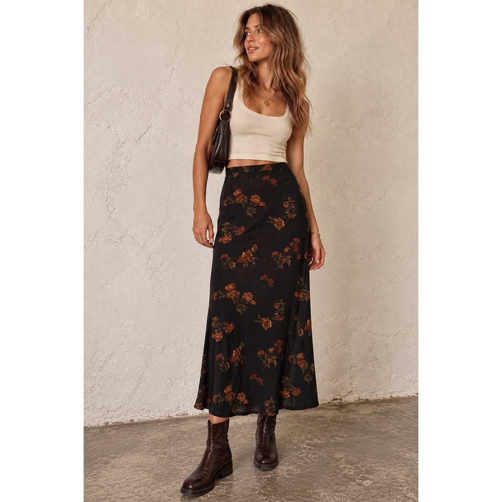 Vintage Harold Powell Black Floral Maxi Skirt Made in USA Rayon Boho 90s Size 4
